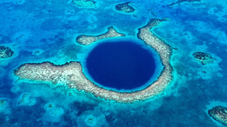 Great Blue Hole in Belize