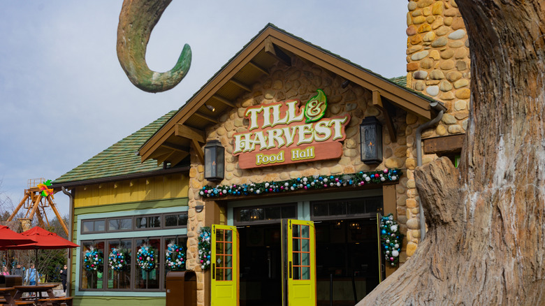 Exterior view of the Till and Harvest Food Hall restaurant inside Dollywood