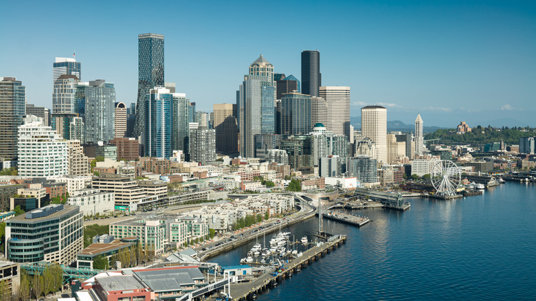 View of the skyline overlooking the water in Seattle, Washington