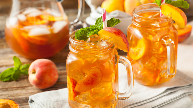 Peach sweet tea