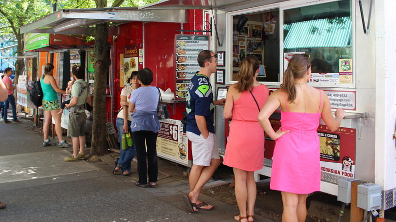 A line of food trucks in Portland, Oregon