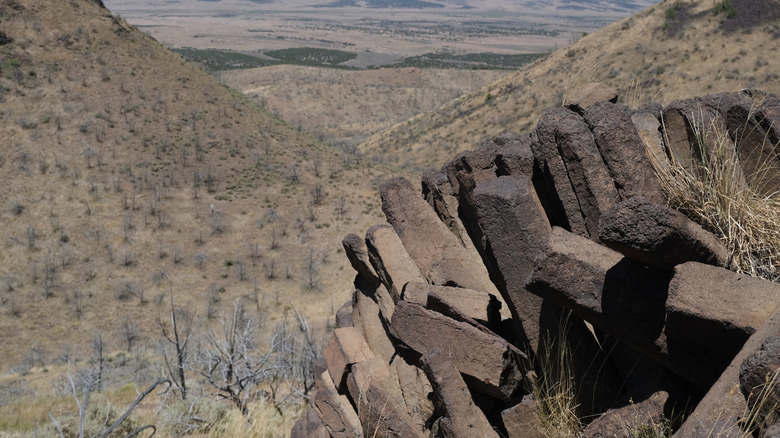 Paul Bunyan's Woodpile columnar rock formations in Eureka, Utah