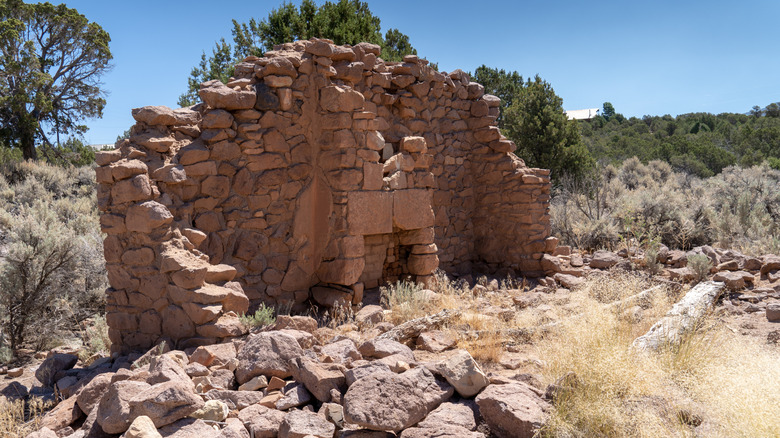 The beehive-shaped kiln at Old Iron Town