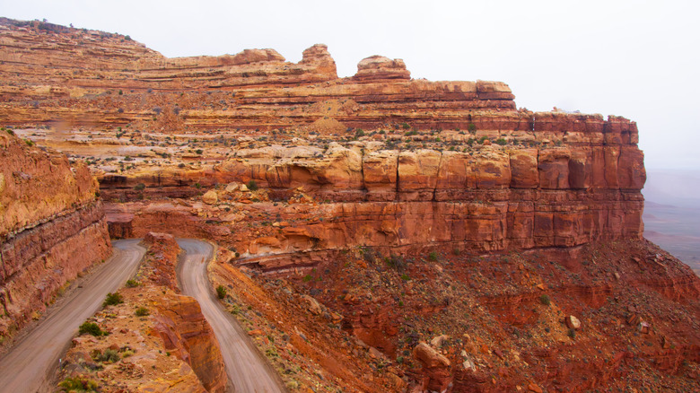Moki Dugway byway along Cedar Mesa in Utah