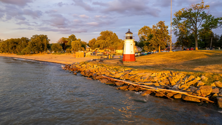 The shores of Vermilion, Ohio, with a small replica lighthouse