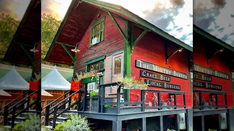 Outside The Worthy Burger in South Royalton