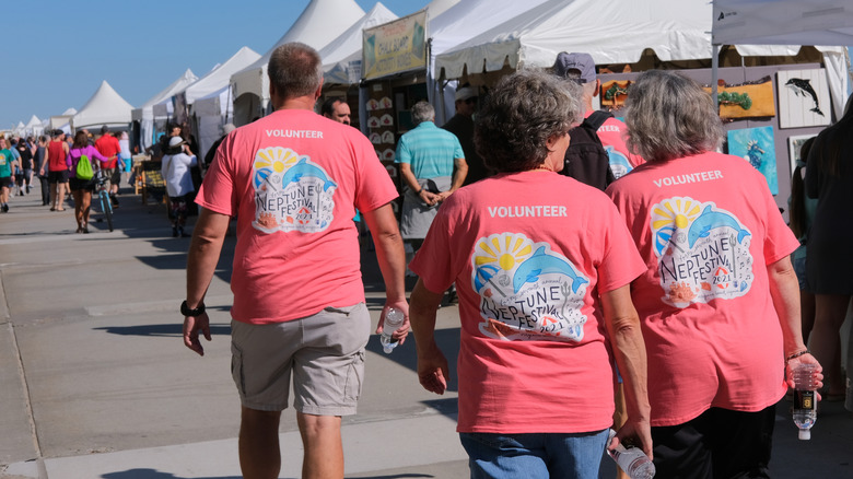 Volunteers at the Virgina Beach Festival