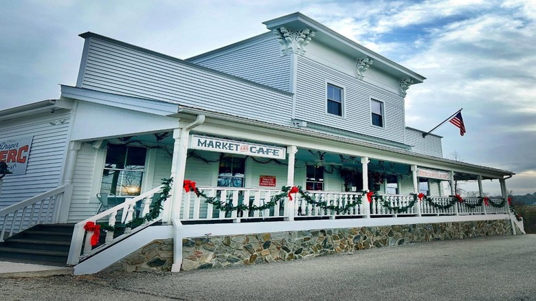 picture of Draper Mercantile building