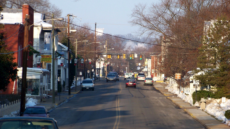 A view of cars driving down a street in Bridgewater, Virginia