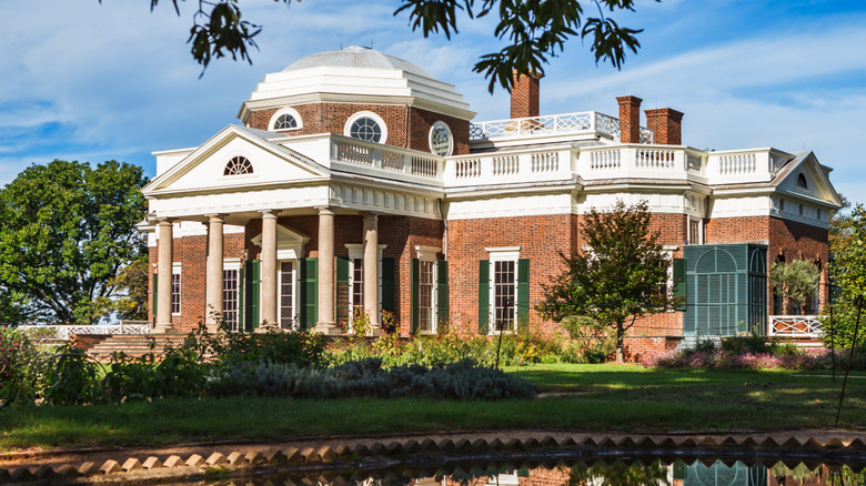 Exterior of Monticello on a summer day