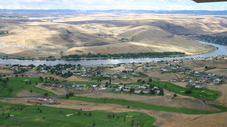 Golf course overlooking Snake River