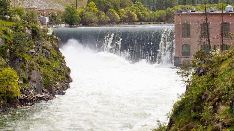 The Nine Mile Falls Dam at Riverside State Park