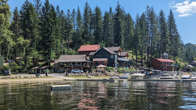 Cabins at Deer Lake Resort