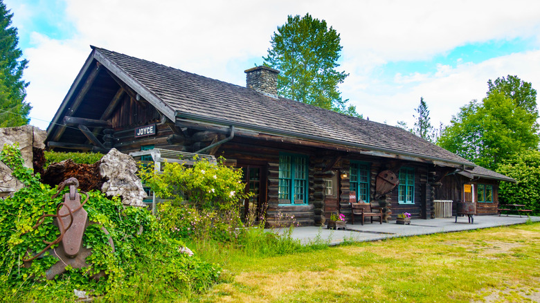 Wooden log building of Joyce Train Depot