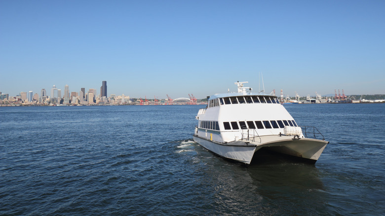A water taxi in Seattle traveling to downtown