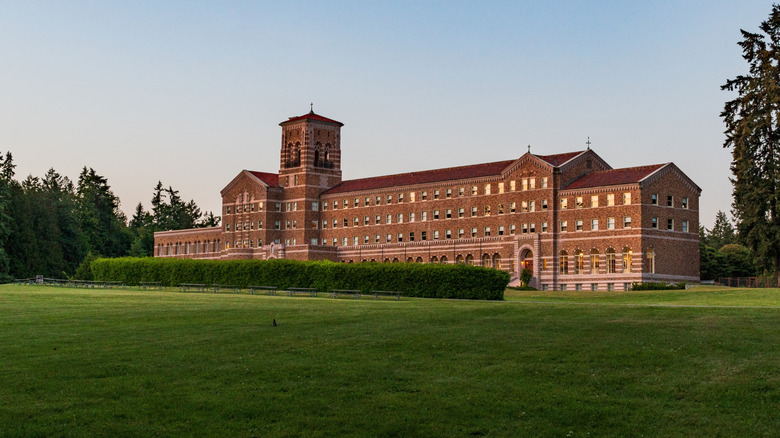 Saint Edwards State Park