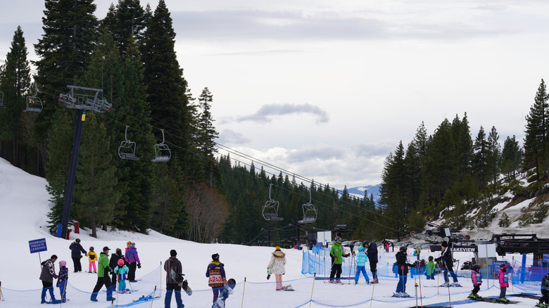 Skiers getting lessons at Diamond Peak
