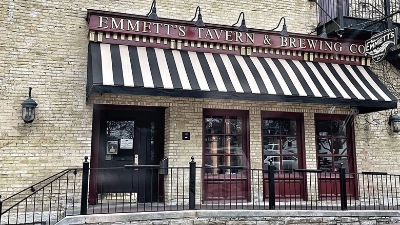 Exterior shot of local brewhouse, Emmett's Brewing Co., in West Dundee, Illinois