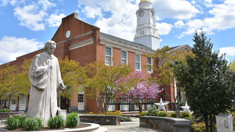 Statue of Noah Webster in West Hartford, Connecticut