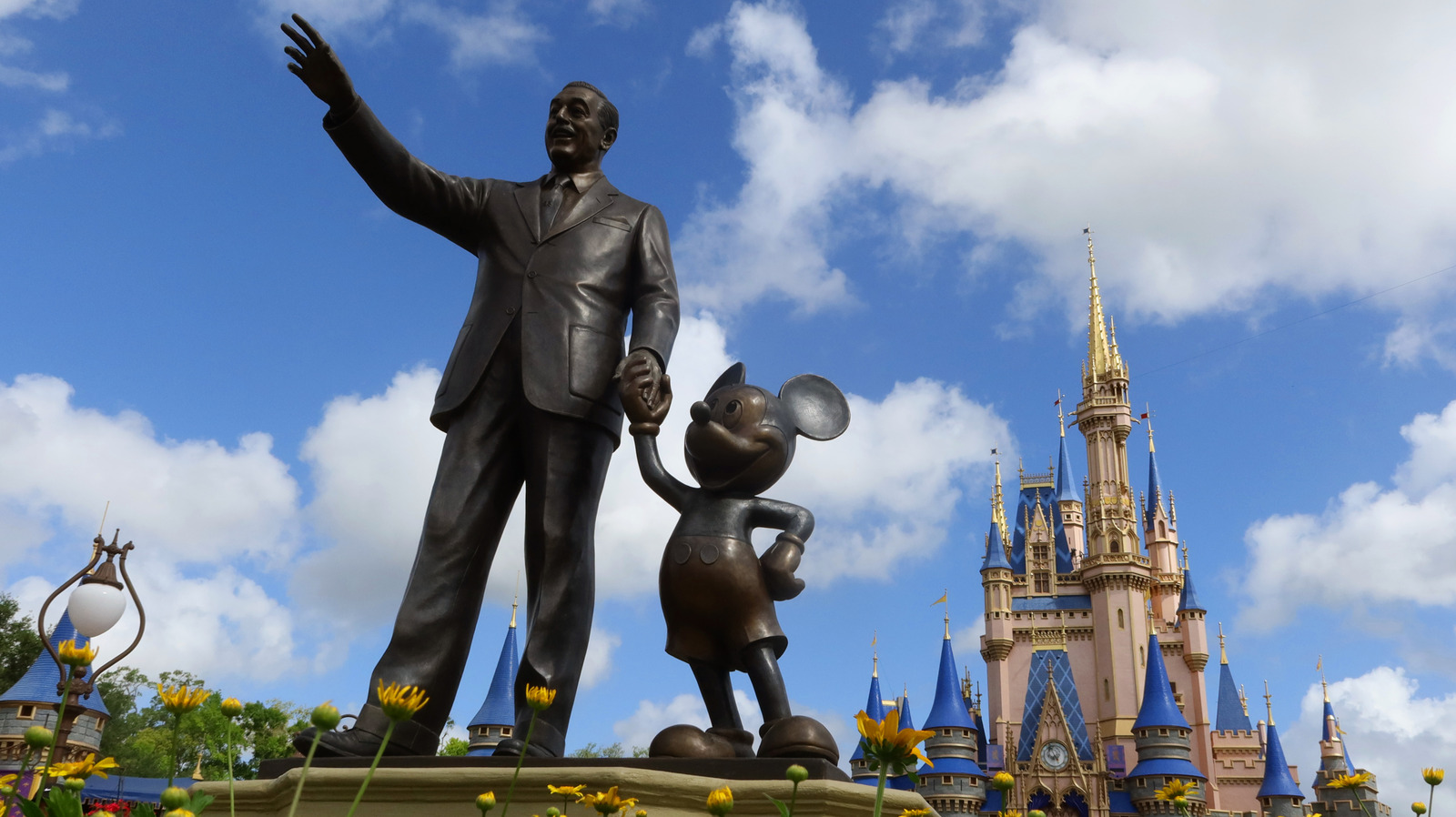 What A Disney World VIP Tour Actually Gets You (And If It's Worth It)