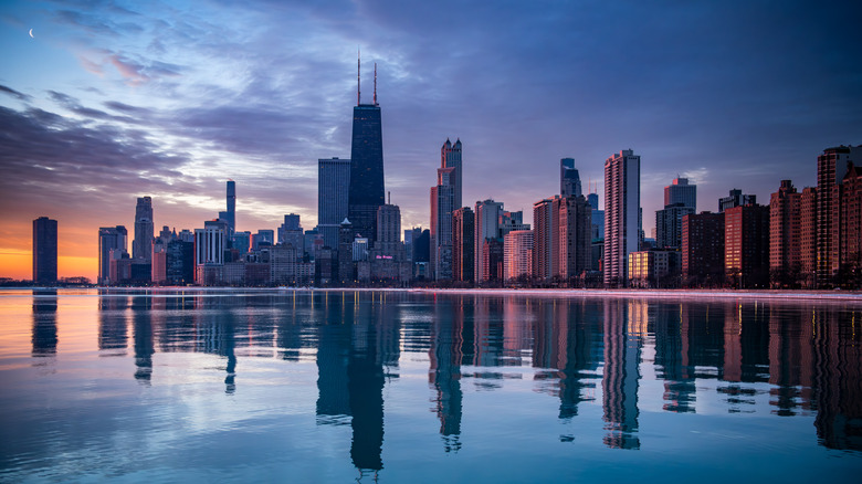Sunrise over the Chicago skyline