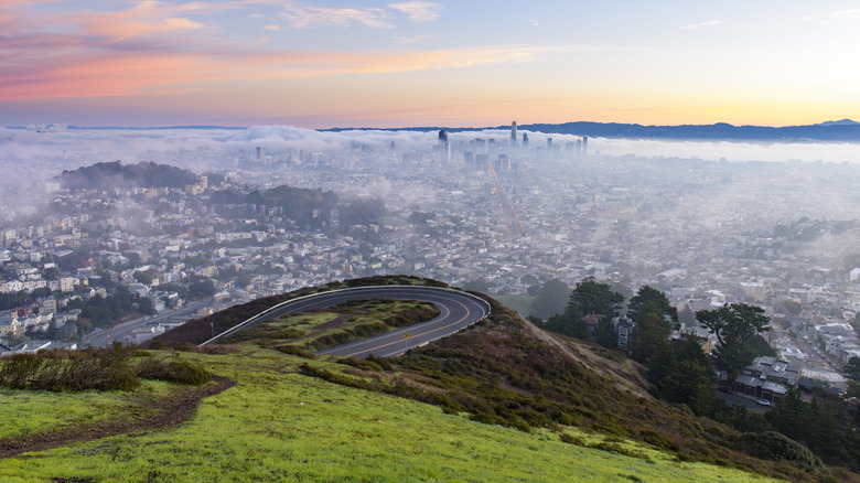 Fog over San Francisco seen from Twin Peaks