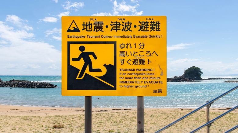 Tsunami sign warning in Japan