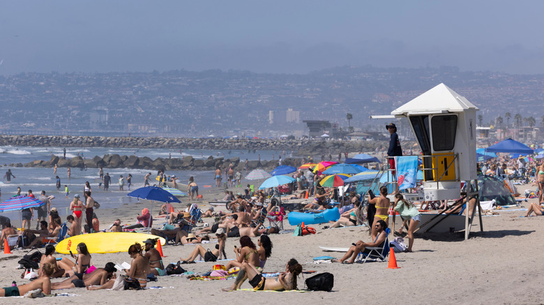 A hot day in Ocean Beach in San Diego
