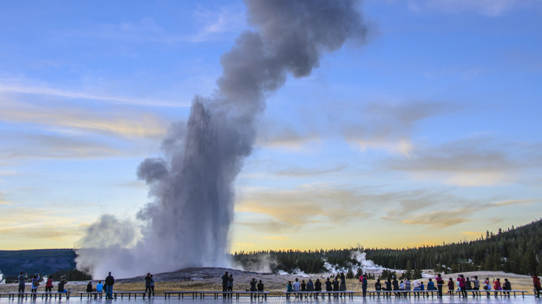 Crowds enjoy Old Faithful eruption safely