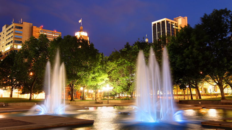 A fountain in downtown Fort Wayne, Indiana