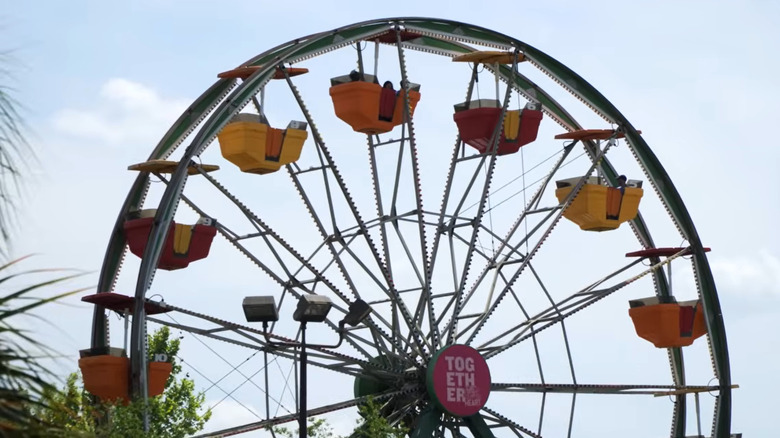 A closeup of the Horizon Wheel at Wild Adventure Theme Park.