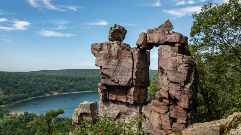 Devil's doorway rock formation
