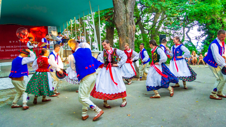 Polish people dancing