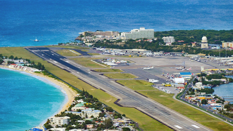 Princess Juliana International Airport runway