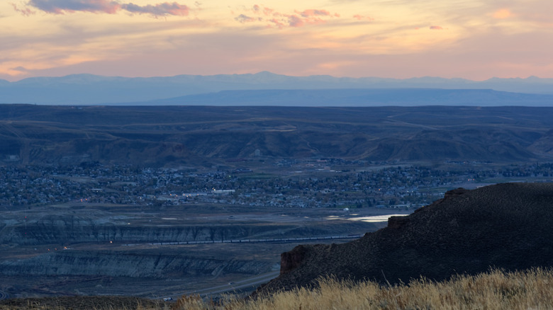 Dusk settles over Rock Springs, Wyoming