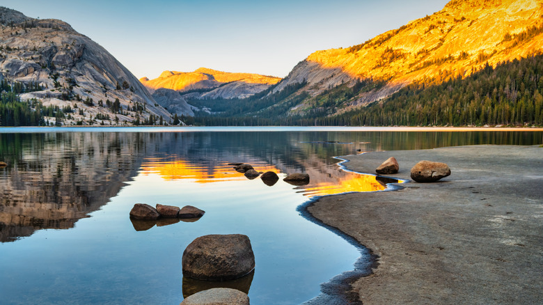 Tenaya Lake in Yosemite National Park