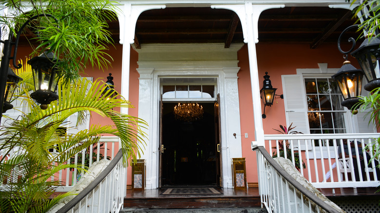Exterior view of graycliffe hotel