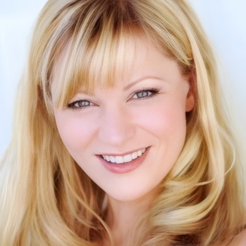 Photo of Jenna Busch