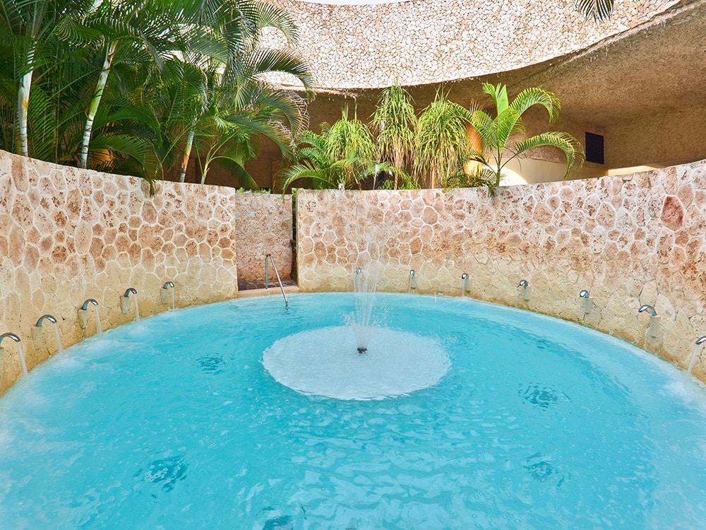 hot tub at Zentropia Palladium Spa & Wellness