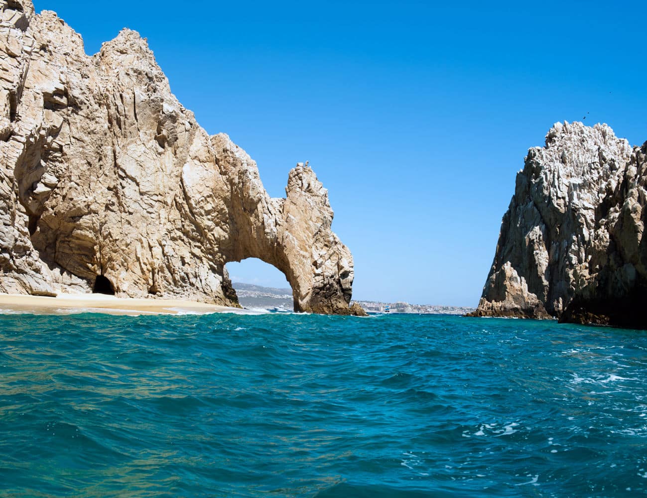 beach-honeymoons-los-cabos.jpg