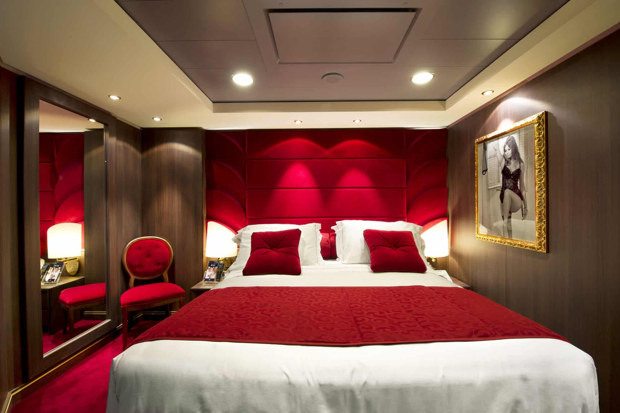 Most Romantic Honeymoon Suites | Sexiest Honeymoon Resorts | MSC Divina Cruise