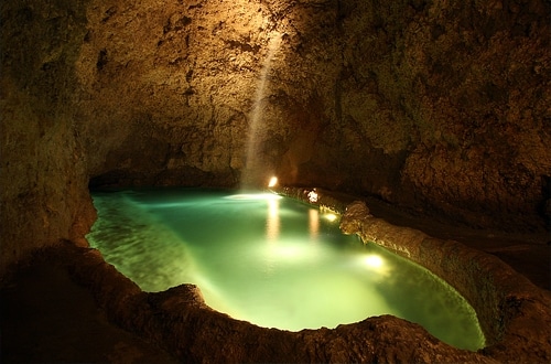 Harrison's Cave, the spectacular underground view of calm glassy pools