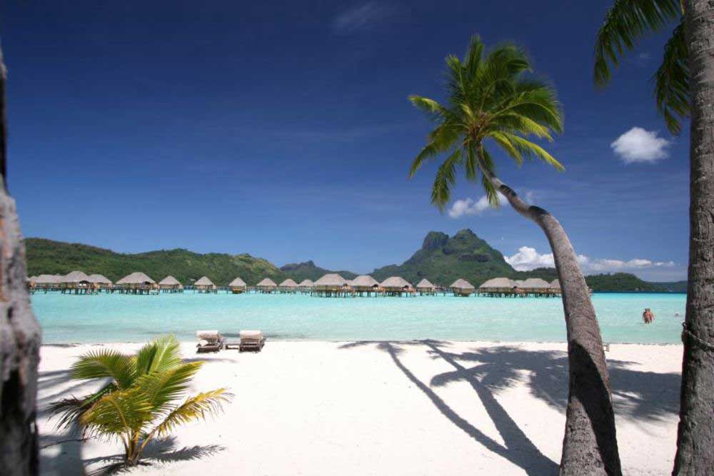 Best honeymoon destination: Bora Bora Pearl Beach Resort & Spa | Best Places in the World for Honeymoons | Romantic Vacations and Destinations