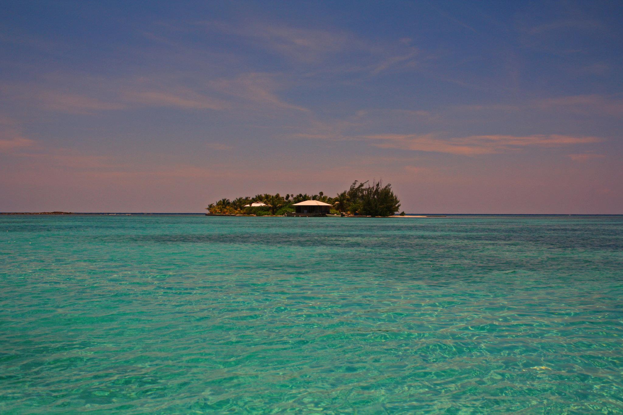 Where to Stay in Guanaja, Honduras | Island Destinations | Bay Islands | Fly Fishing Lodge