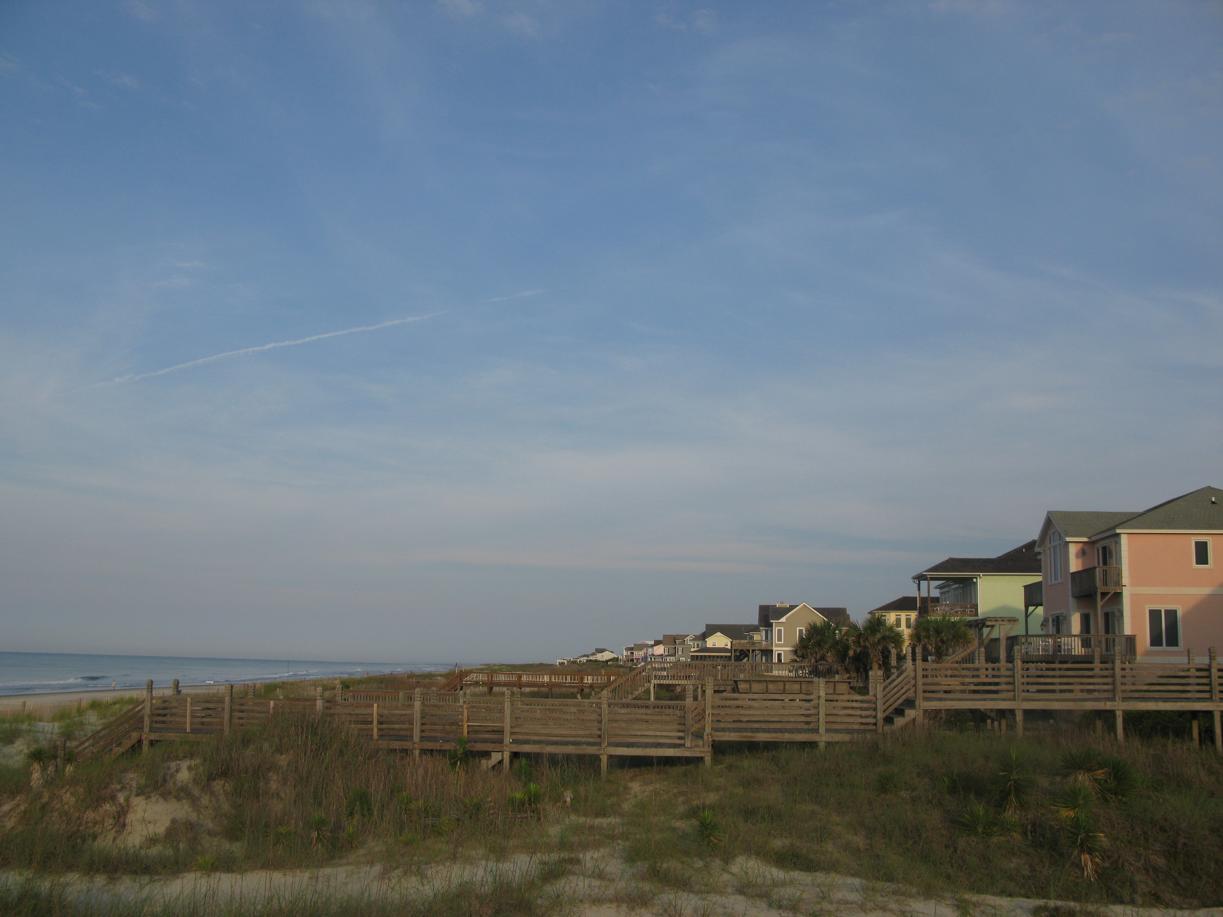 Best Islands to Live On Close to Home | Emerald Isle, North Carolina | Move to Outer Banks