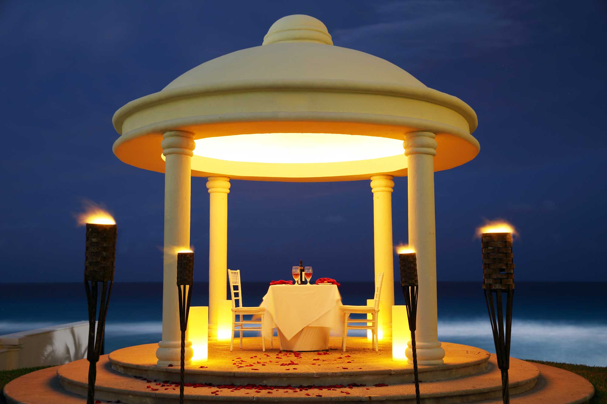 Best honeymoon resorts | cheap vacation | CasaMagna Marriott Cancun Resort