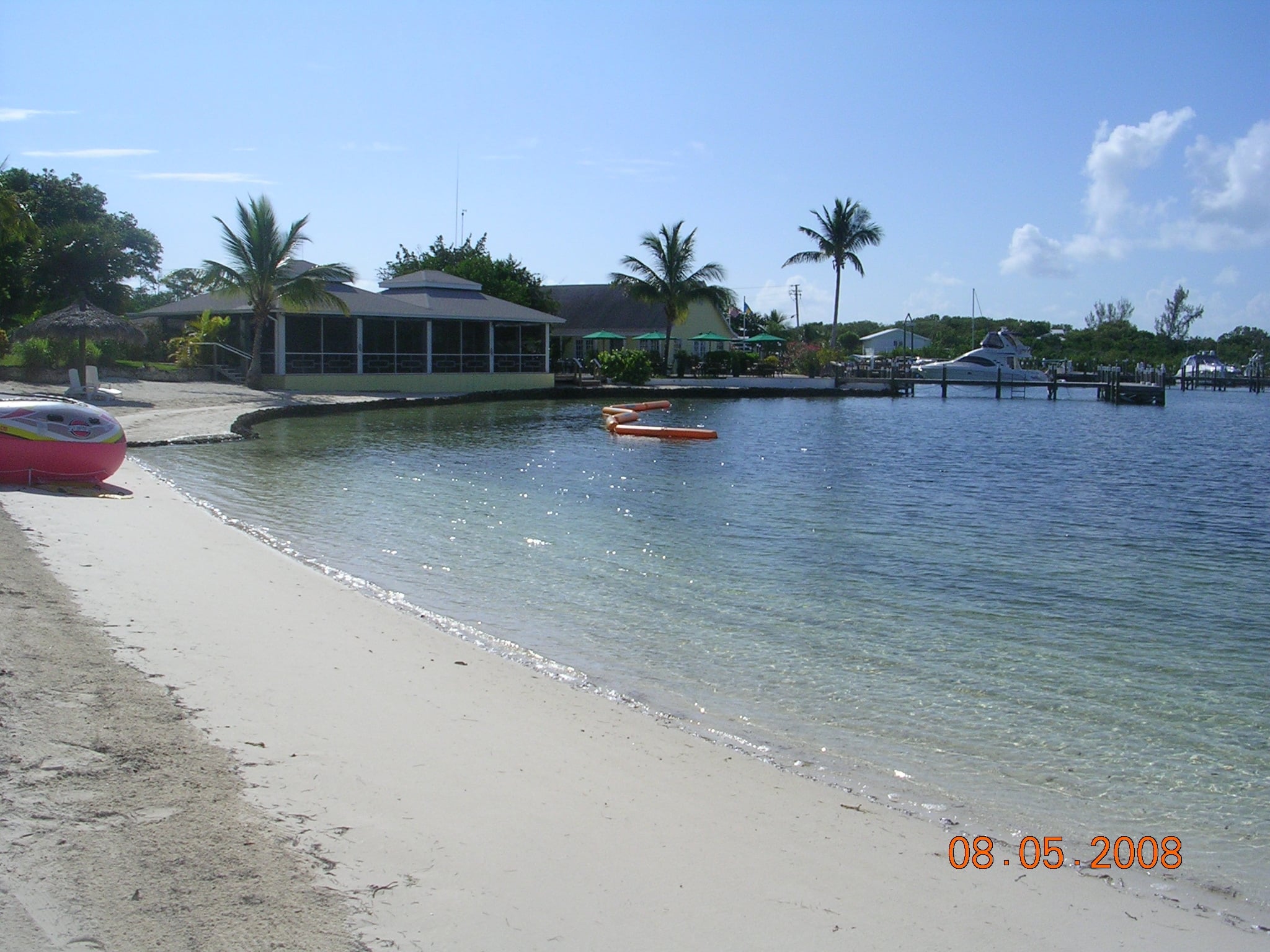 Green Turtle Club beach