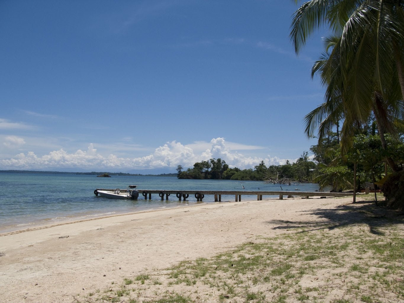 Beach at Popa Paradise