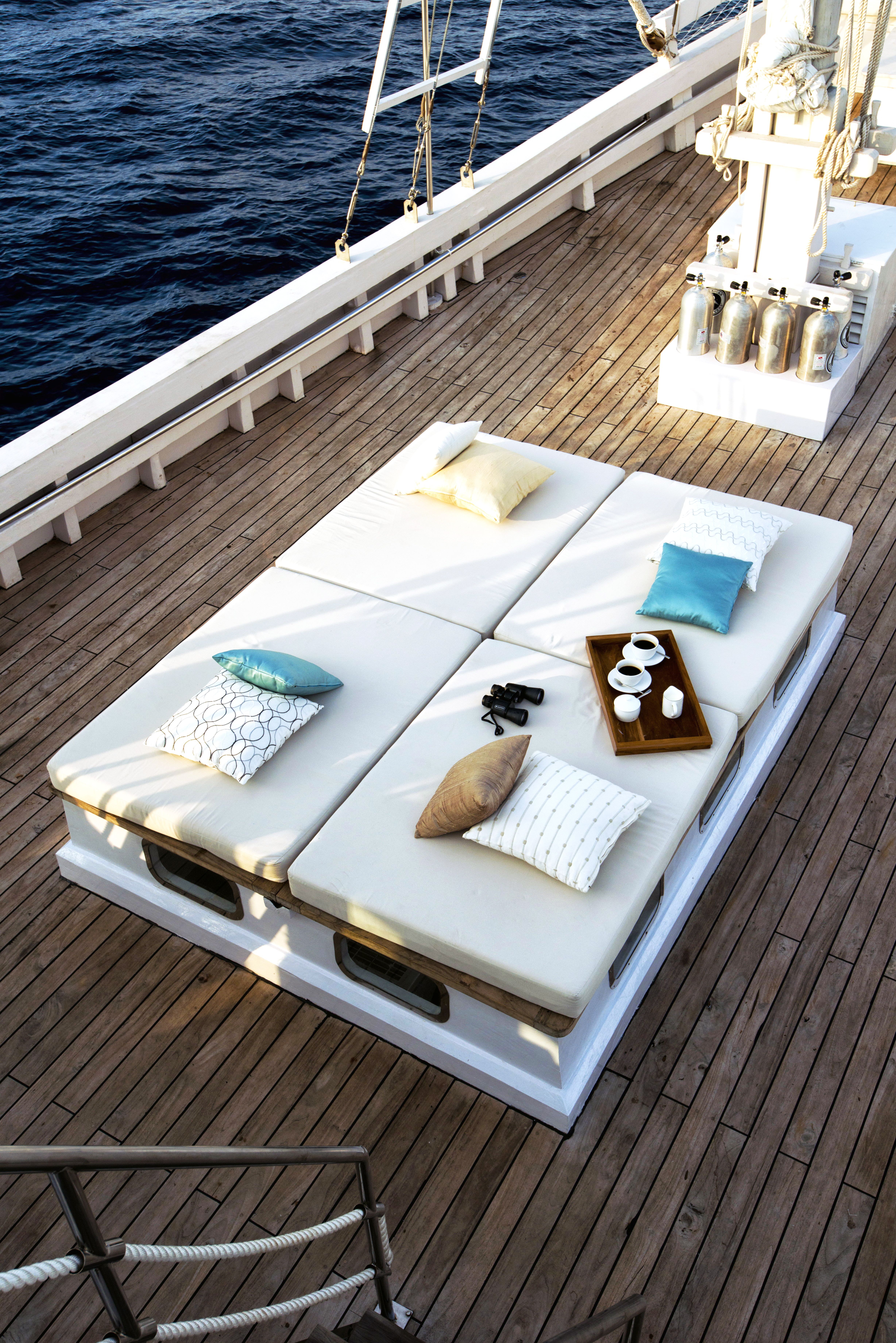 Exotic Travel: The Newest Luxury Cruise Ship: Alexa Lounge