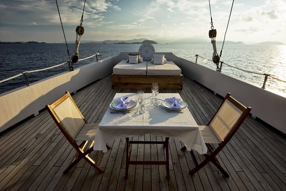 Exotic Travel: The Newest Luxury Cruise Ship: Alexa Open Air Dining